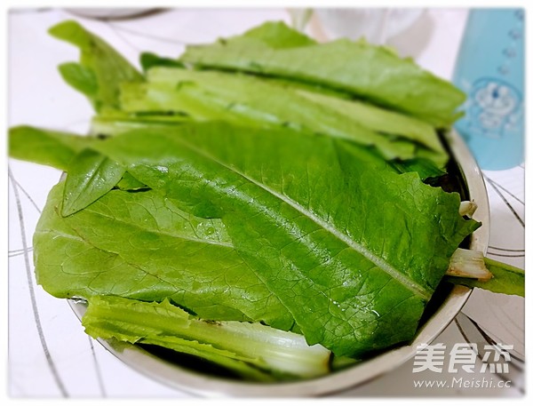 Lettuce with Tempeh and Dace in Oil recipe