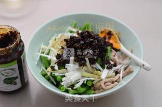 Beans Mixed with Shredded Pork recipe