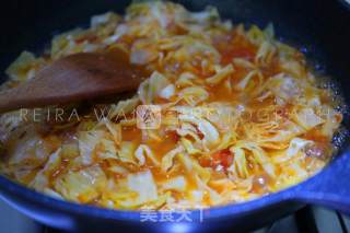 Stewed Chicken with Tomato Sauce and Cabbage recipe