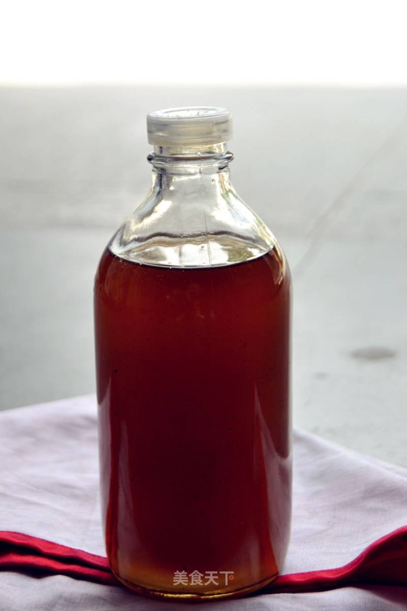 Homemade Vine Pepper Oil