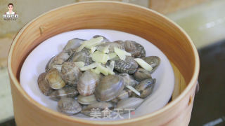 Huang Lei's Wine-steamed Clams in The Late Night Canteen recipe