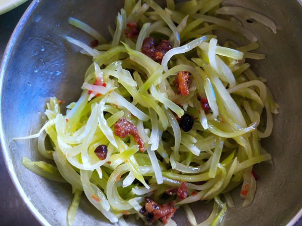 Lettuce with Xo Sauce recipe