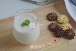 Banana Yogurt Shake recipe