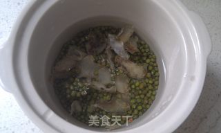 Mung Bean Lily Soup recipe