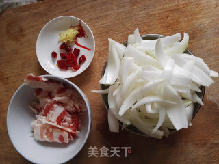 #trust之美#fried Pork Belly with Onion recipe