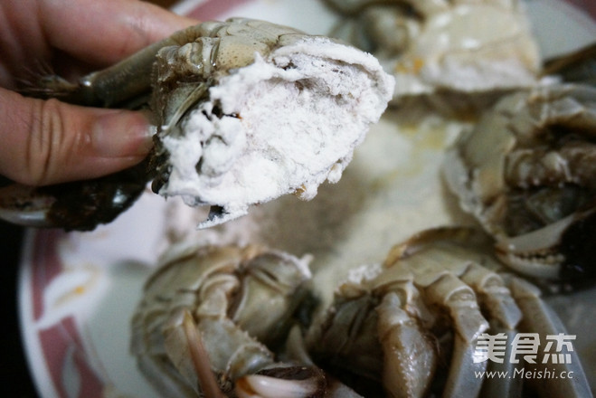 June Yellow Spicy Crab recipe
