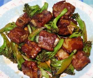 Braised Pork Ribs with Broccoli recipe