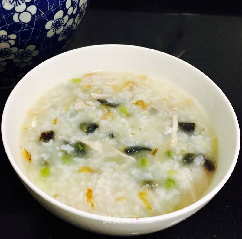 Wooden Fish Preserved Egg and Lean Meat Porridge recipe