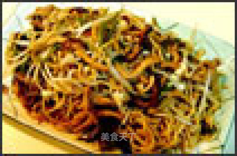 Assorted Fried Noodles with Shredded Pork recipe