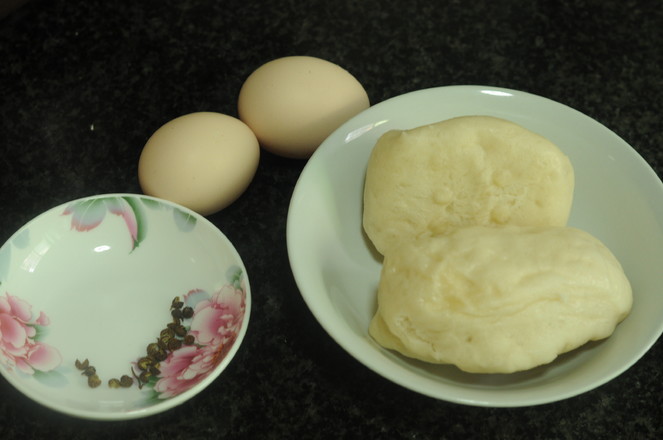 Golden Steamed Bun Slices recipe