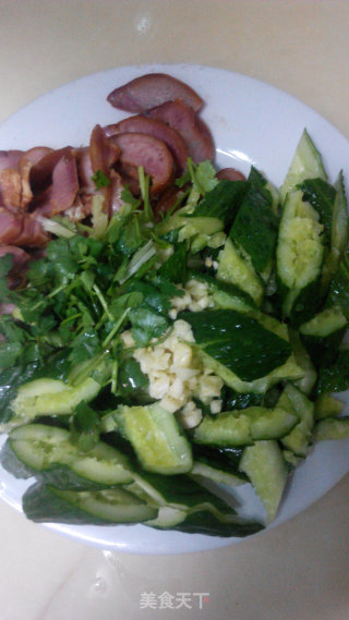 Pork Head Meat Mixed with Cucumber recipe