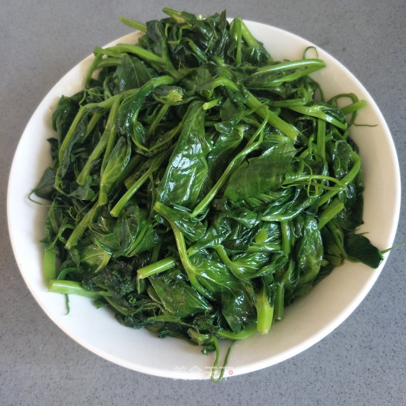 Stir-fried Pea Sprouts recipe