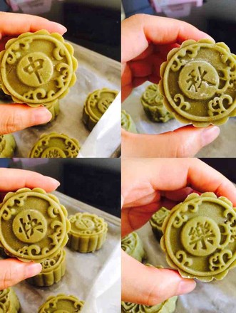 Momoyama Peel Matcha Red Bean Mooncake