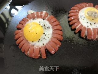 Ham Sausage Sun Egg recipe
