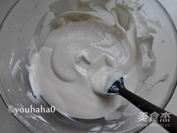 Sakura Yogurt Mousse recipe