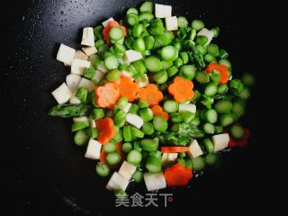 Carrot Fried Double Bamboo Shoots recipe