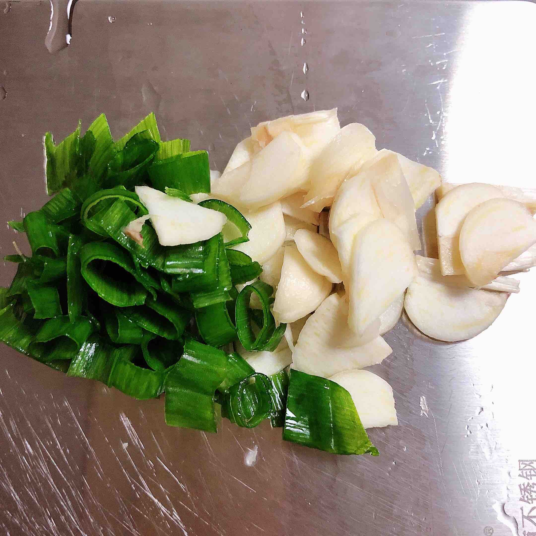 Spicy Celery Squid Rings recipe