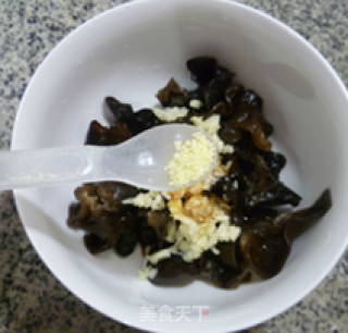 Black Fungus with Minced Garlic recipe