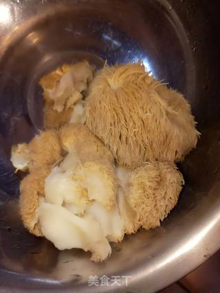 Stewed Pork Ribs with Hericium recipe
