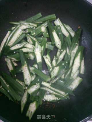 Fried Pork with Okra recipe