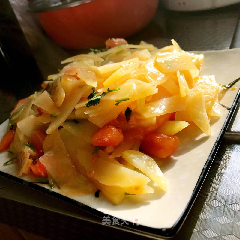 Stir-fried Potatoes with Tomatoes recipe
