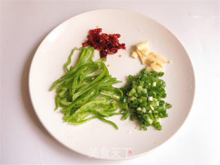 Appetizing Hot and Sour Watermelon Rind recipe