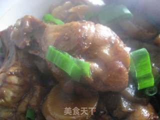 Northeastern Home Cooking--stewed Chicken Wing Roots with Dried Potatoes recipe