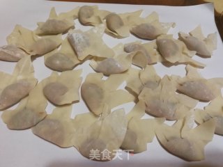 Pork Sophora Soup Wontons recipe