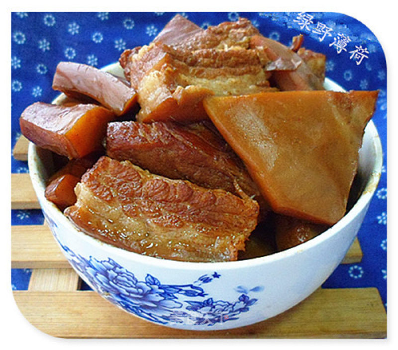 Braised Cuttlefish with Pork Belly recipe