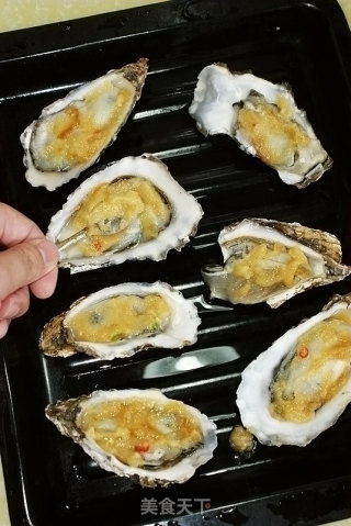 Grilled Sea Oysters with Garlic recipe