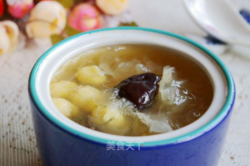 Red Date, Lotus Seed and Tremella Soup recipe