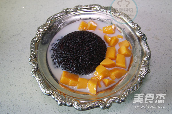 Mango Black Rice with Coconut Milk recipe