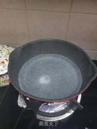 Stir-fried Melon Seedlings with Garlic recipe