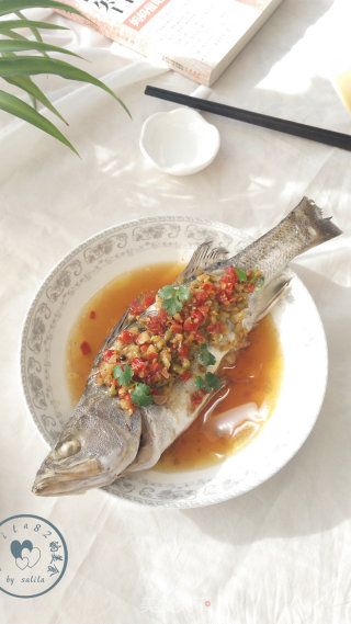 Steamed Sea Bass with Chopped Pepper and Mustard recipe