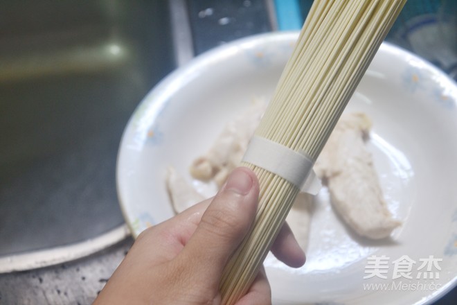 Chicken Noodles in Summer recipe