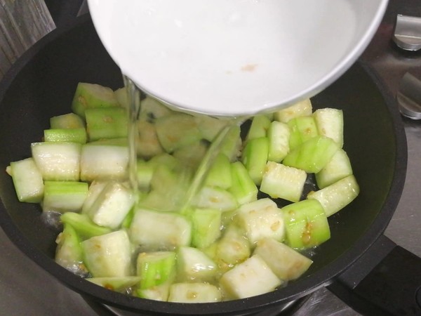 Loofah and Lean Pork Soup recipe