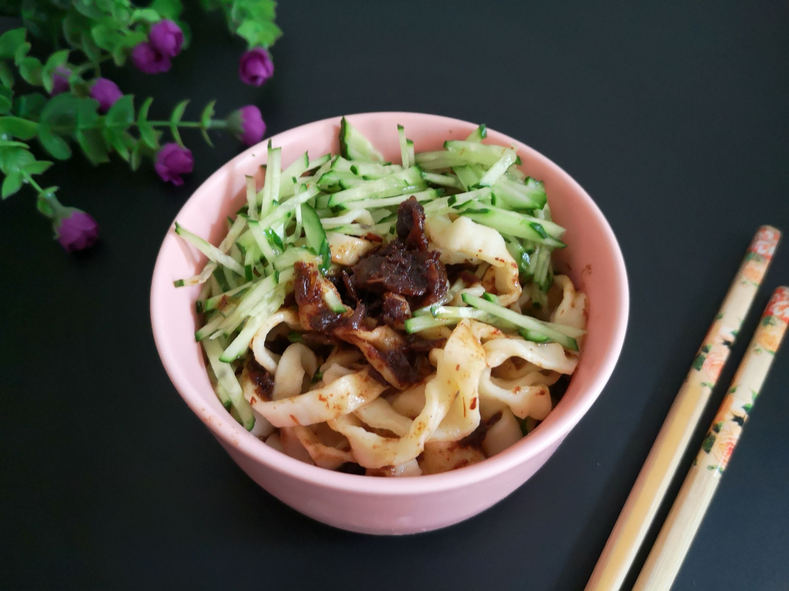 Egg Noodles with Shrimp Paste and Vegetables recipe