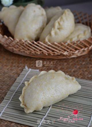Steamed Dumplings with Radish and Noodles recipe