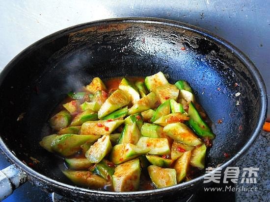 Spicy Stir-fried Loofah recipe