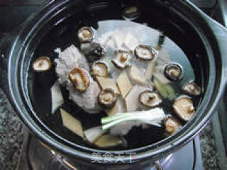 【squid Keel Soup】--- Those Warm Juices in Winter recipe