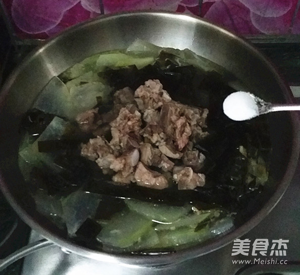 Winter Melon Seaweed Pork Rib Soup recipe