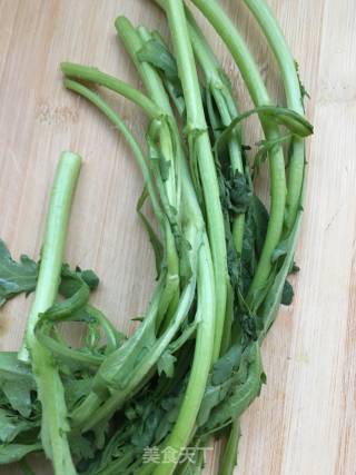 Stir-fried Wormwood Stalks Fragrant and Dried recipe