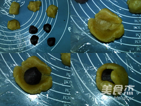 Purple Heart Lotus Paste Mooncake recipe