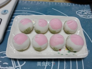 Painted Dumplings の Steamed Xiantao——the Little Fairy on The New Year's Eve Table recipe