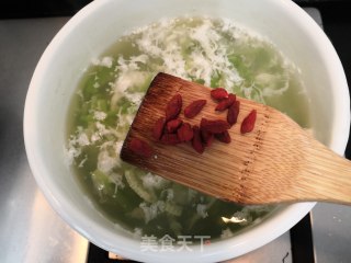 Protein Loofah and Wolfberry Soup recipe