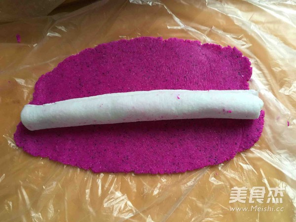 Dragon Fruit Sago Bean Paste Rolls recipe