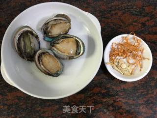 Stewed Abalone with Cordyceps Flower and American Ginseng recipe