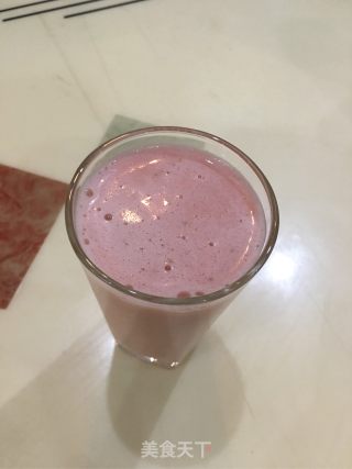 Strawberry Milkshake recipe