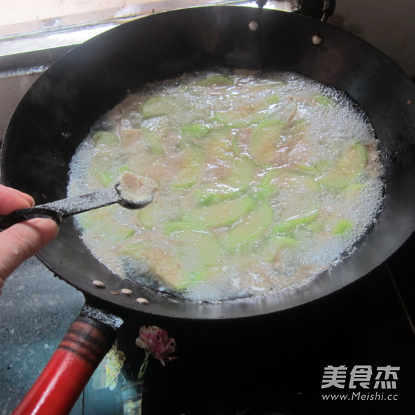 Tofu Loofah Soup recipe