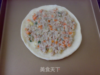 Thin Bottom Pizza with Shajiang Meat Sauce recipe